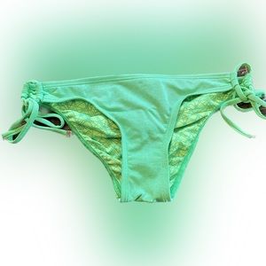 Great condition Bikini bottom